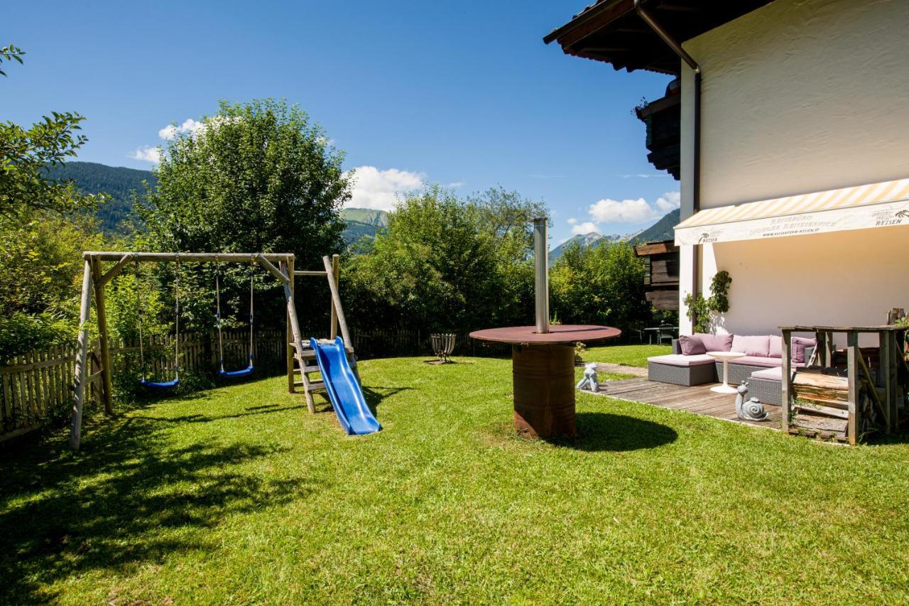 Tyrol Appartements Ehrwald Buitenkant foto