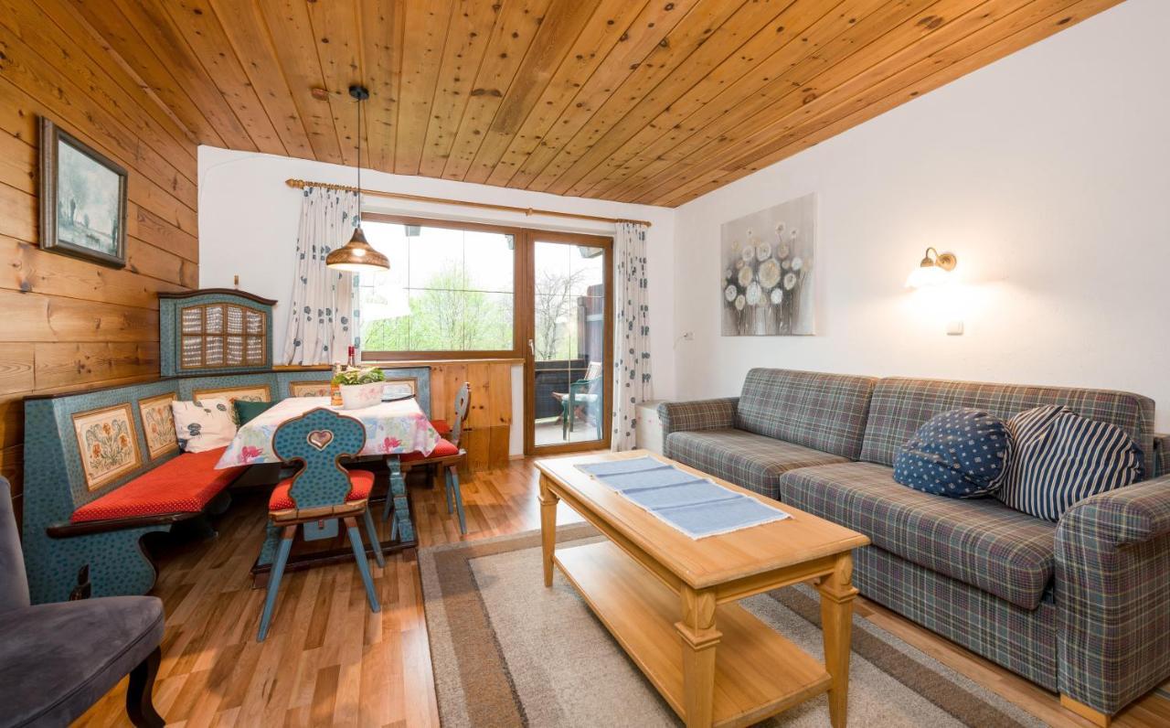 Tyrol Appartements Ehrwald Buitenkant foto