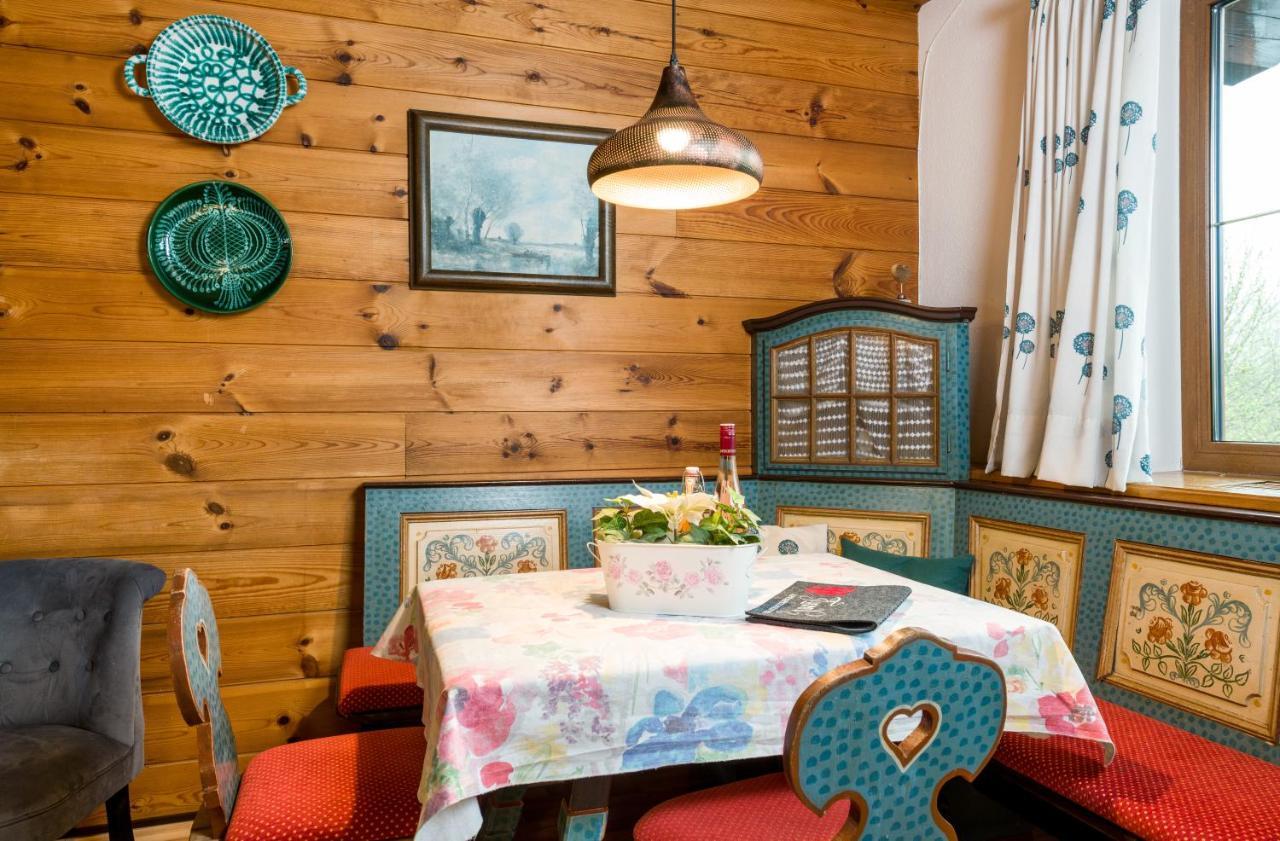 Tyrol Appartements Ehrwald Buitenkant foto