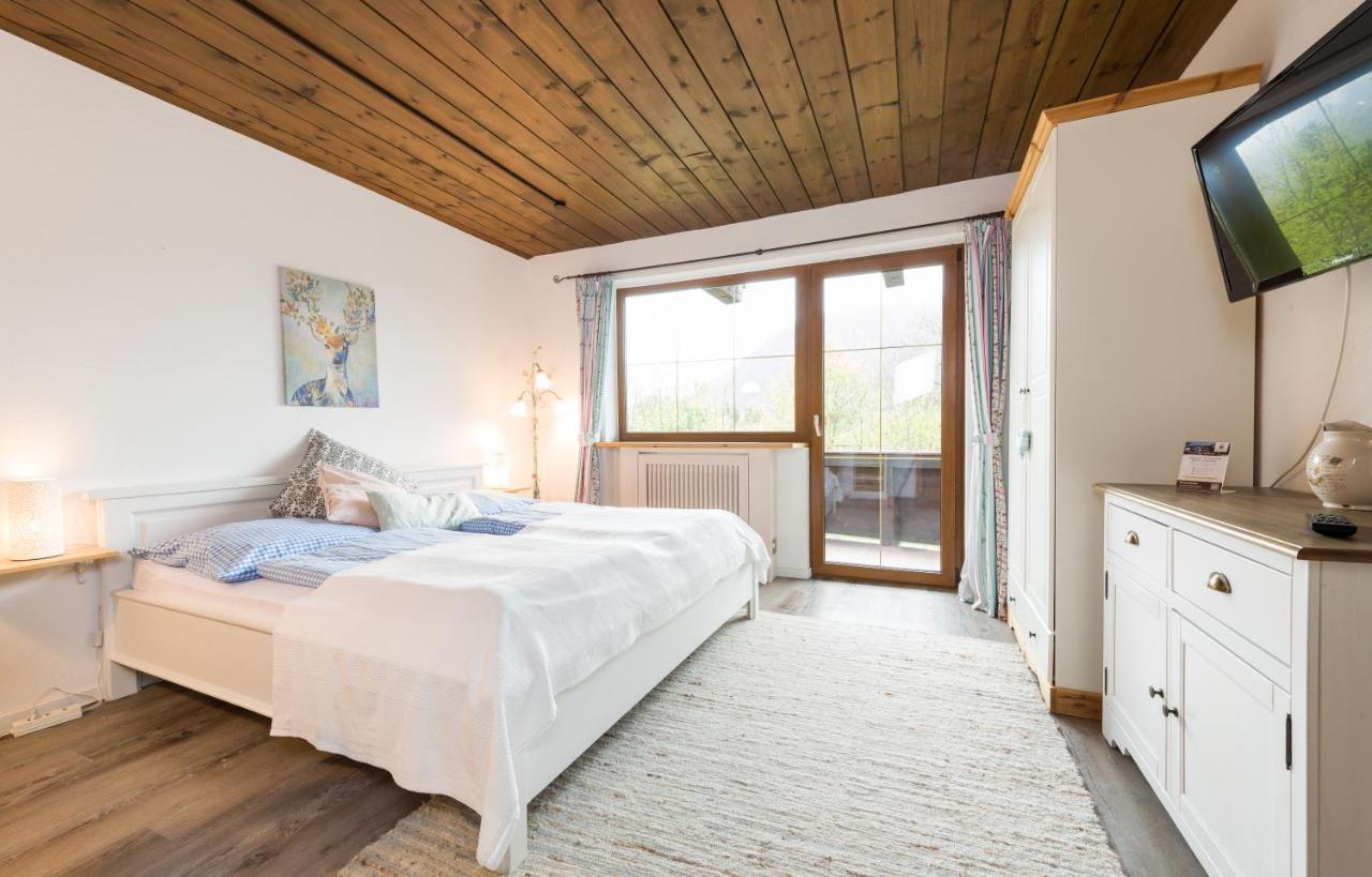 Tyrol Appartements Ehrwald Buitenkant foto