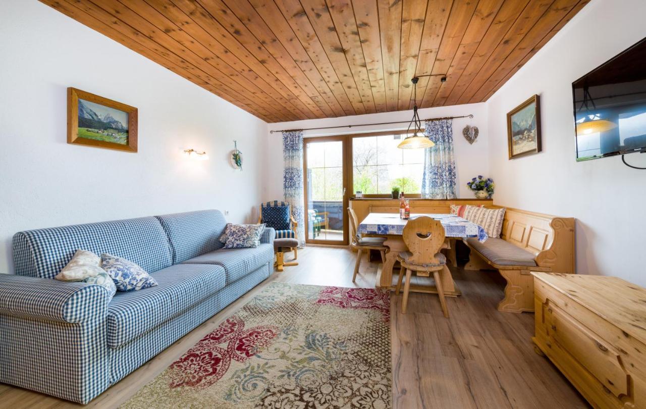 Tyrol Appartements Ehrwald Buitenkant foto