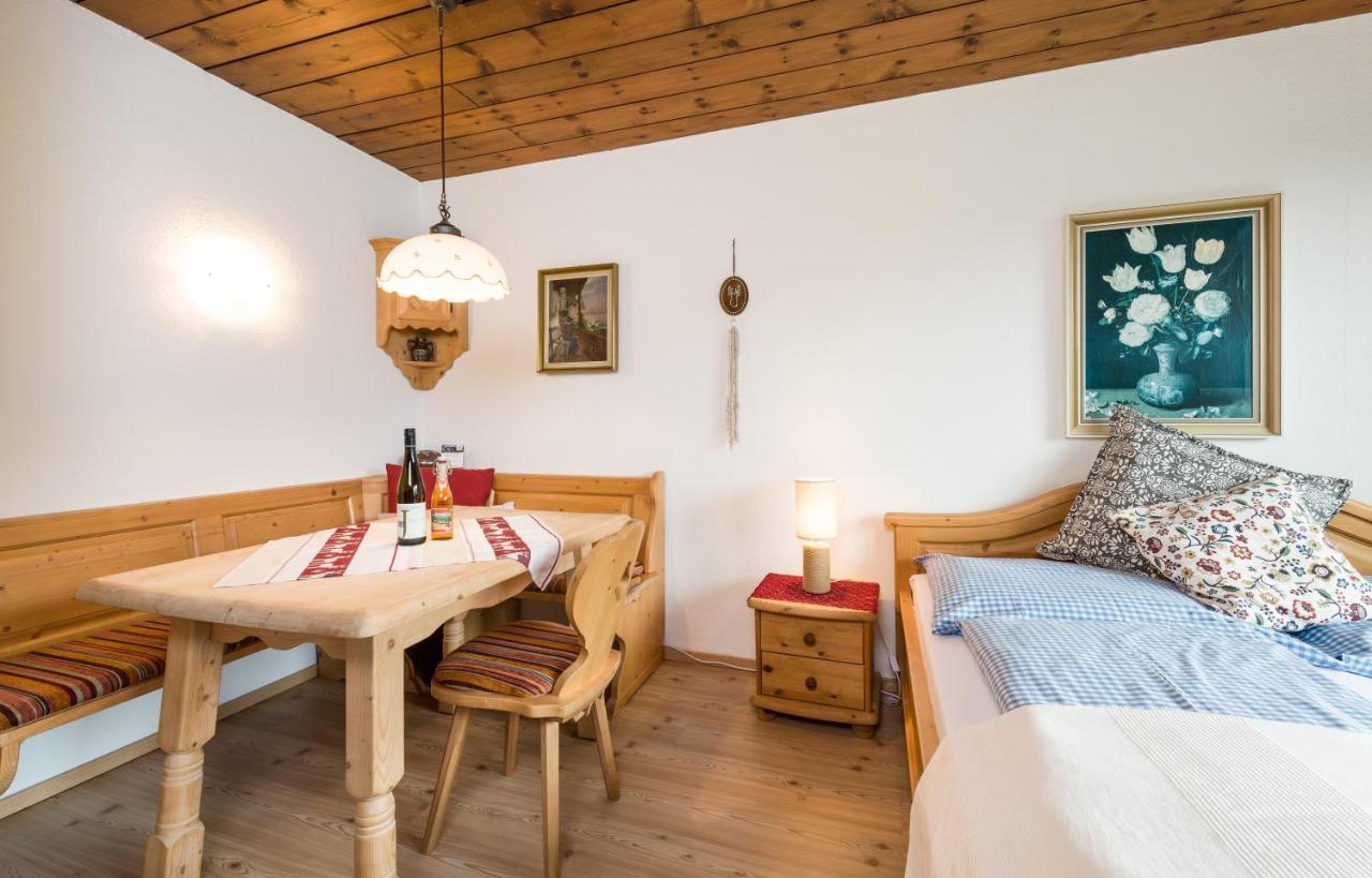 Tyrol Appartements Ehrwald Buitenkant foto