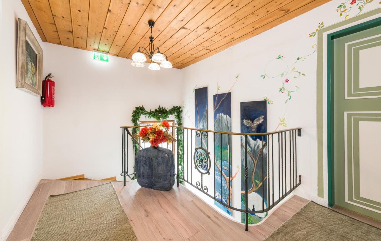 Tyrol Appartements Ehrwald Buitenkant foto