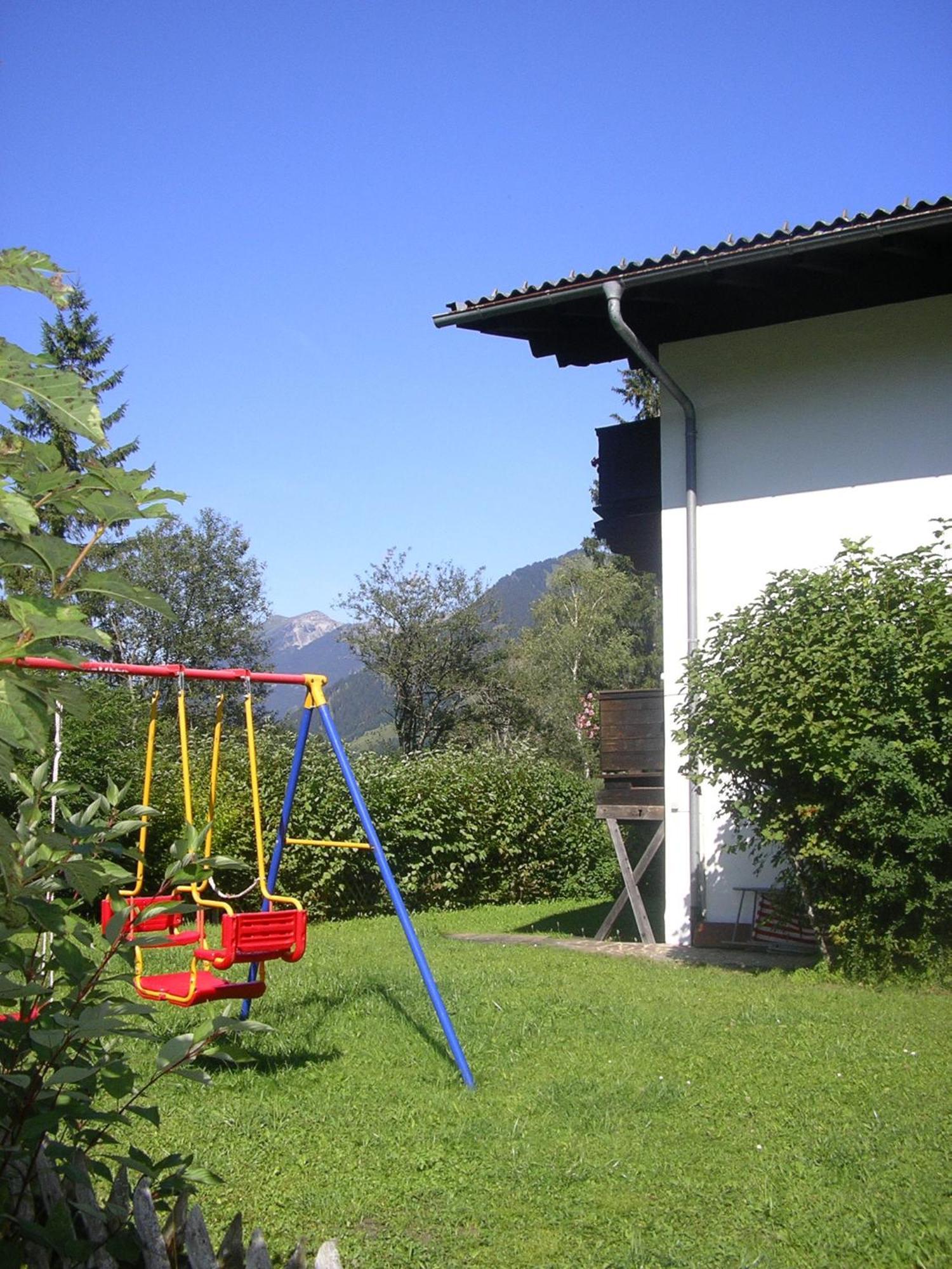 Tyrol Appartements Ehrwald Buitenkant foto