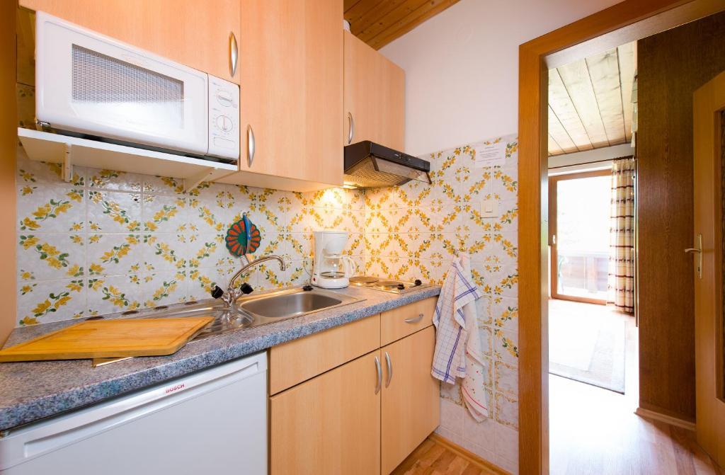 Tyrol Appartements Ehrwald Kamer foto