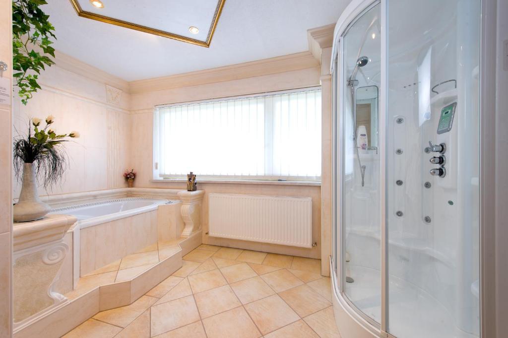Tyrol Appartements Ehrwald Buitenkant foto