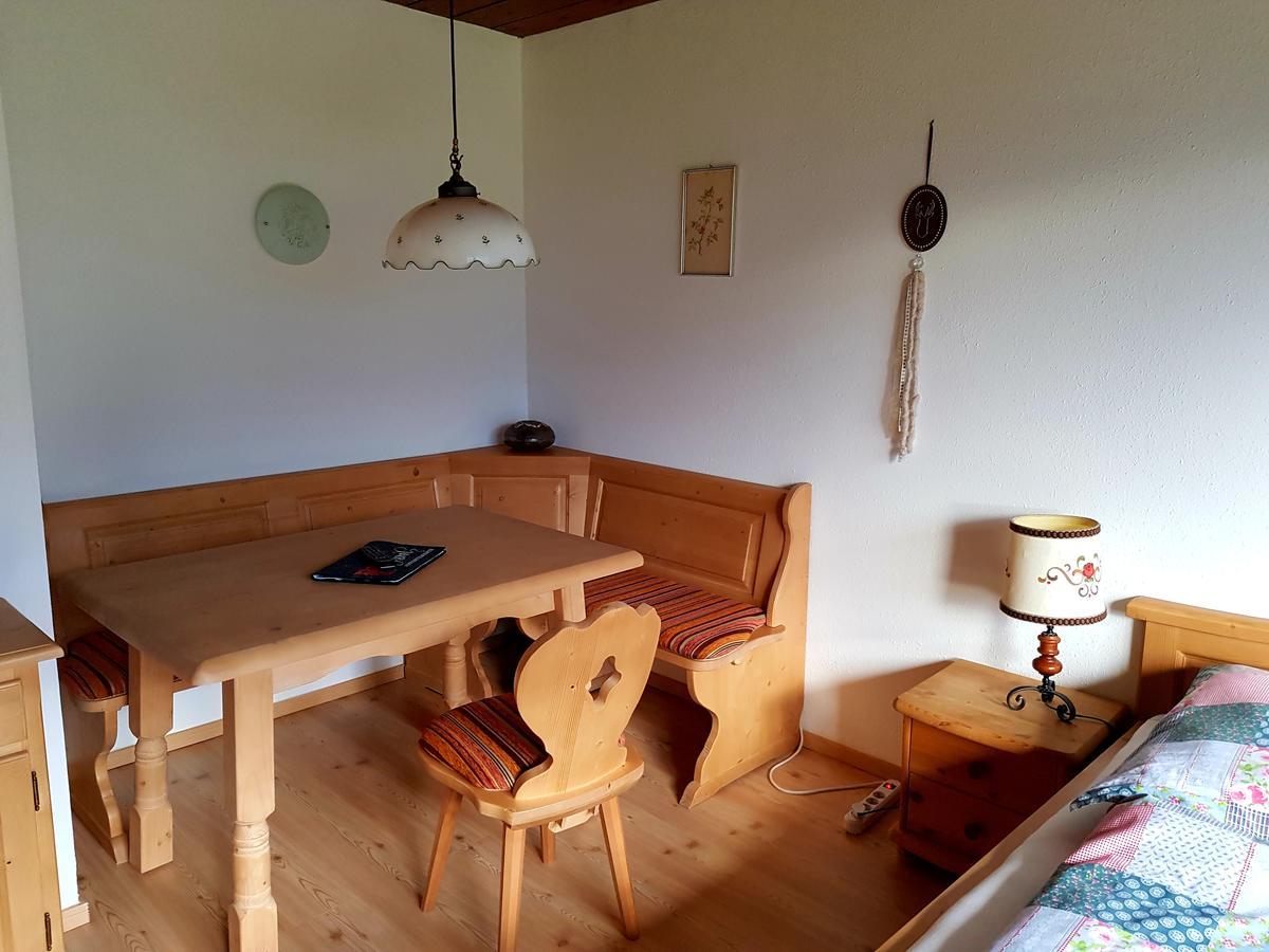 Tyrol Appartements Ehrwald Buitenkant foto