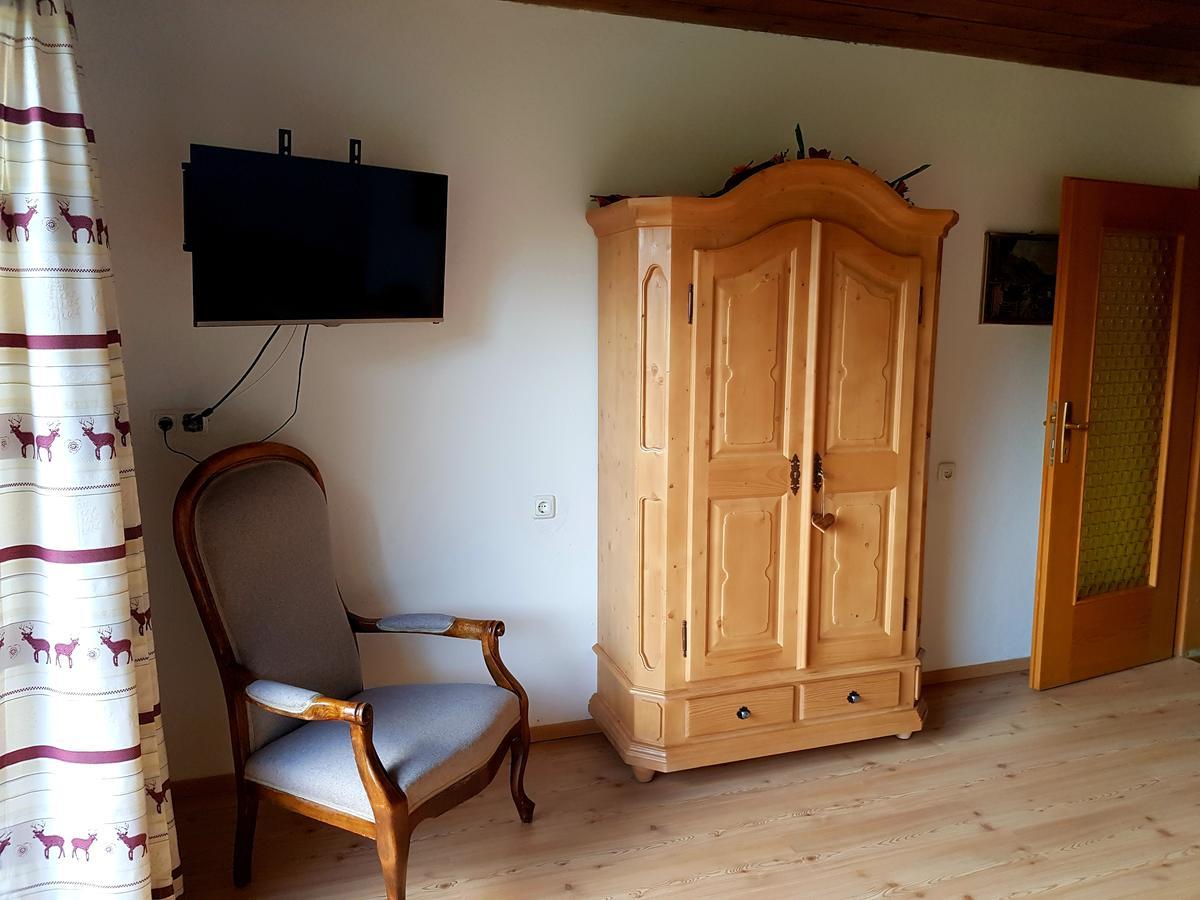 Tyrol Appartements Ehrwald Buitenkant foto